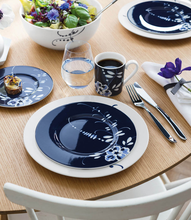 Old Lux. Brin. Salad plate Blue 22cm - Roomours UAE