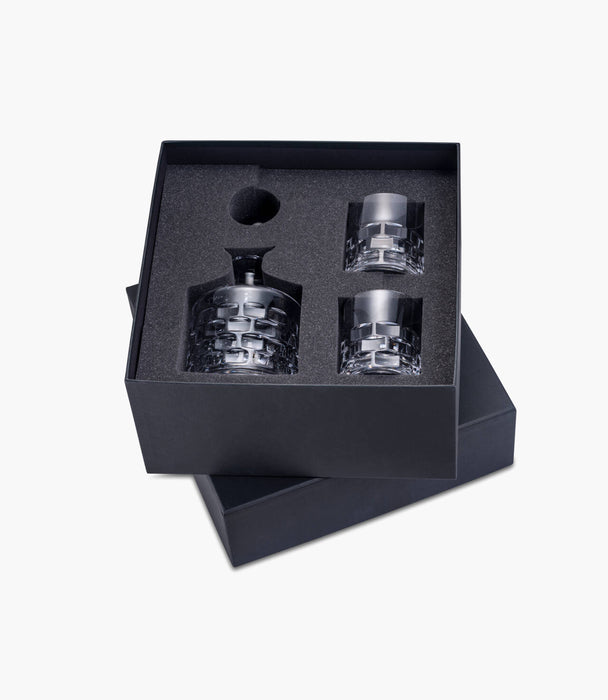 Maison Decanter & 2 Dof Gift Set