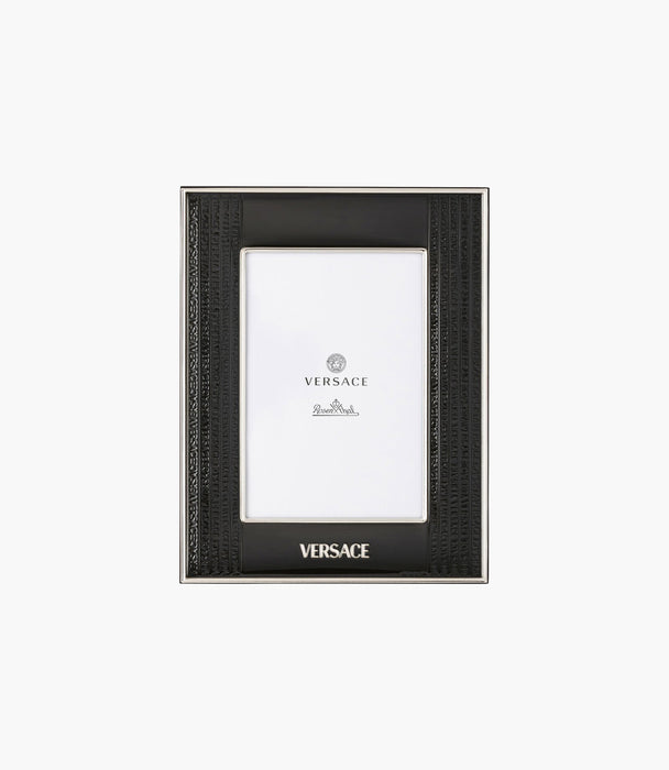 VHF10 Black-Black Picture Frame 10x15