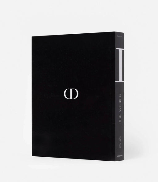 Dior by Christian Dior: 1947-1957 - Roomours UAE