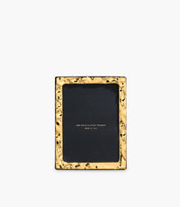 إطار صور تريجر ذهبي بحافة متعرجة وقاعدة خشبية - 10×15 سم