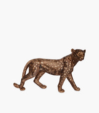 منحوتة فهد تكستشرد تريجرز ريزن بنية