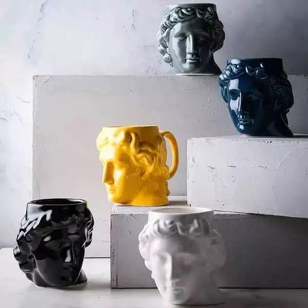 Roman Head Ceramic Mug Black 580mL