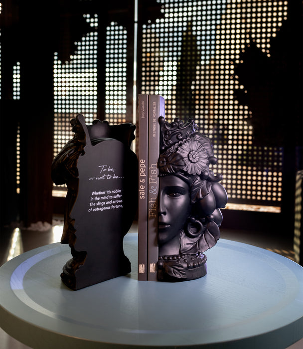 Teste Matte Double Black Bookend