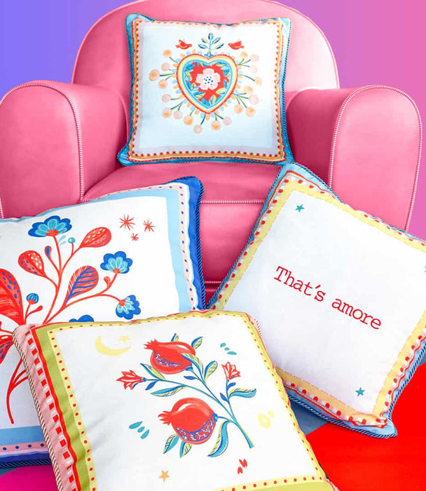 وسادة ماما ميا بوليستر برسمة نبات رمان ملوّنة - 45×45 سم