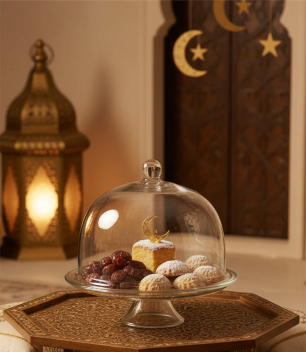 طبق تقديم إيكواين زجاجي برسمة حصان ذهبية مع قاعدة وغطاء شفاف