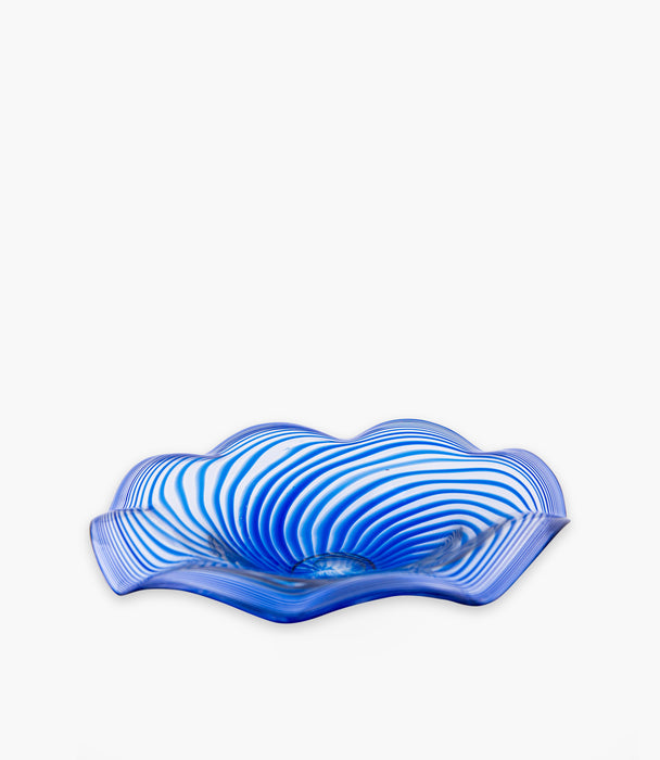 وعاء ديكور بترفلاي زجاجي متموج بخطوط زرقاء - 42×42×9.5 سم