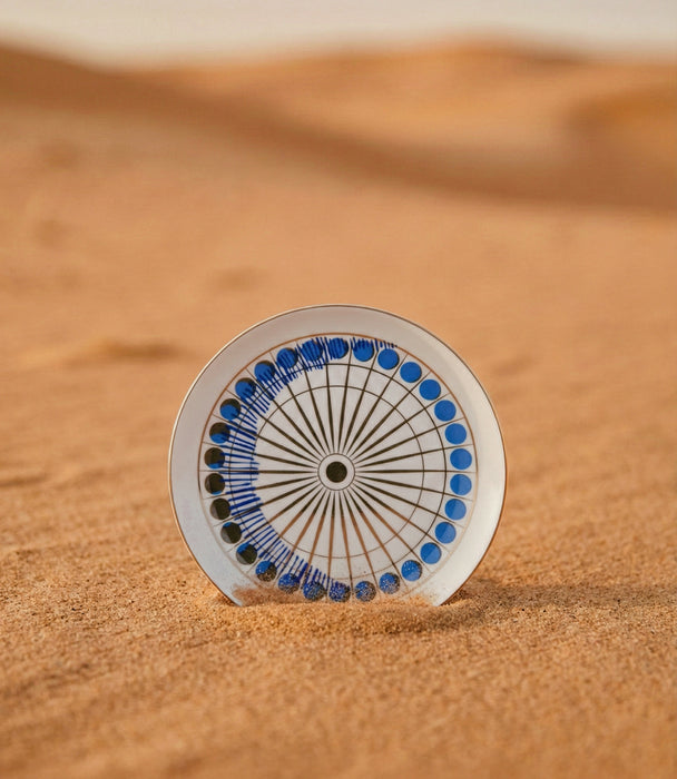 طبق تقديم شرق خزف صيني ملون