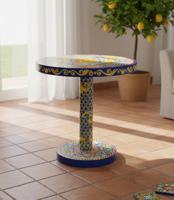 طاولة باليت خشبية زرقاء بزخارف ملونة - 66×66×66 سم