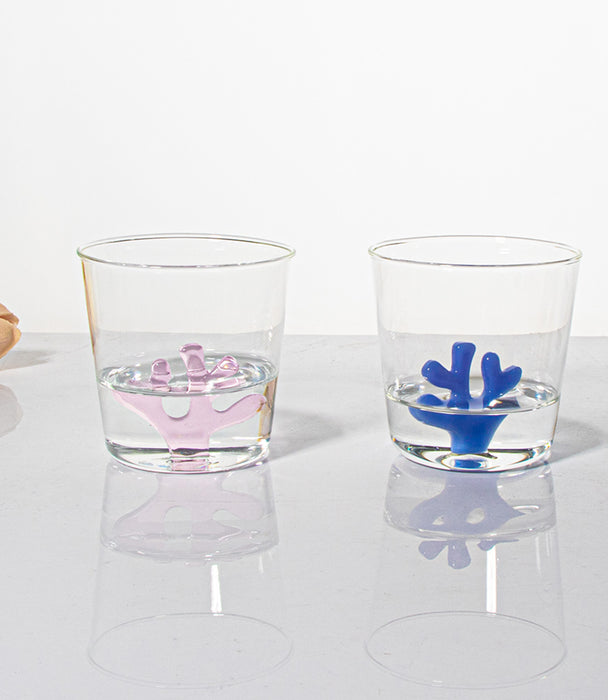 كوب كورال زجاجي مع مجسّم شعب مرجانية زرقاء - 8.5x8.5x8.5 سم