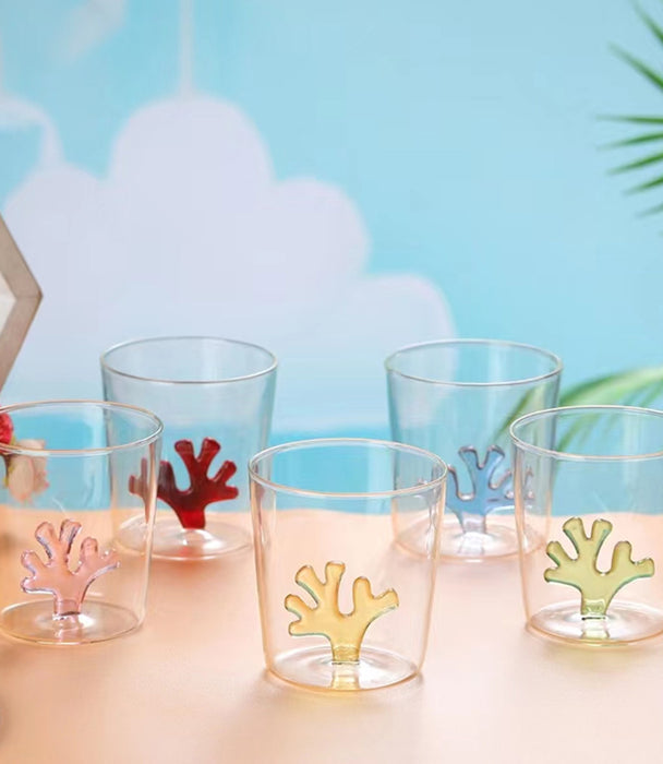 كوب كورال زجاجي مع مجسّم شعب مرجانية خضراء - 8.5x8.5x8.5 سم